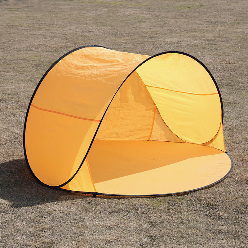 Оранжевая пляжная палатка